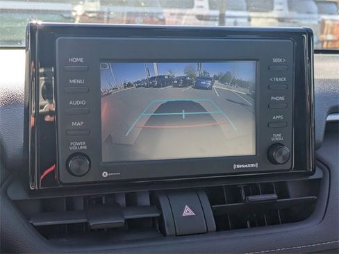 Used 2021 Toyota RAV4 LE image 21