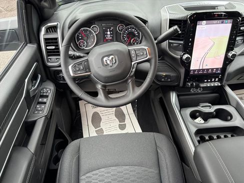 New 2026 RAM 2500 Big Horn AWD/4WD image 19