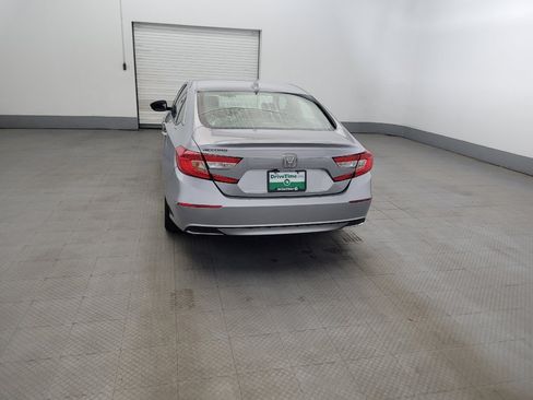 Used 2019 Honda Accord EX image 6