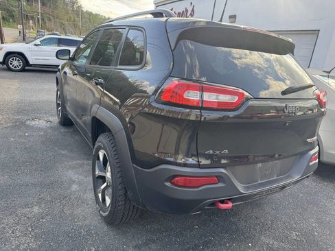 Used 2016 Jeep Cherokee Trailhawk AWD/4WD image 7