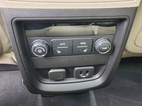 Used 2019 Buick Envision Premium w/ Driver Confidence Package AWD/4WD image 35