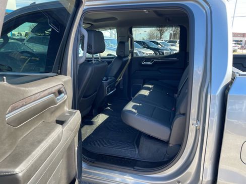 Used 2023 Chevrolet Silverado 1500 LTZ w/ Z71 Off-Road Package image 15