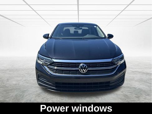 Used 2024 Volkswagen Jetta SE FWD image 9