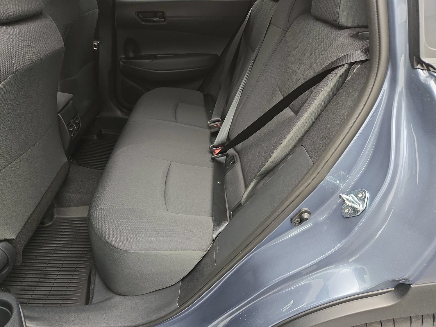 New 2026 Toyota Corolla Cross LE w/ Moonroof Package FWD image 18