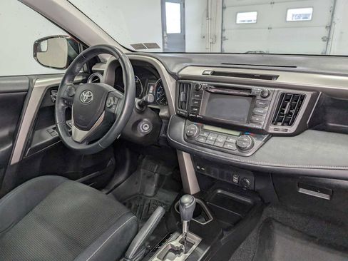 Used 2016 Toyota RAV4 XLE image 41