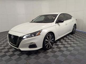 Used 2021 Nissan Altima 2.5 SR video 2