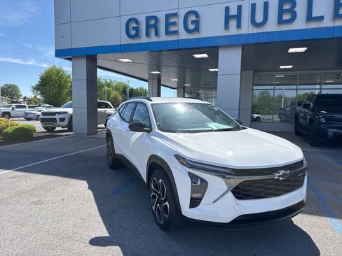 Used 2024 Chevrolet Trax RS w/ Driver Confidence Package image 37