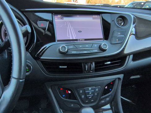 Used 2019 Buick Envision Essence w/ LPO, Interior Luxury Package image 29