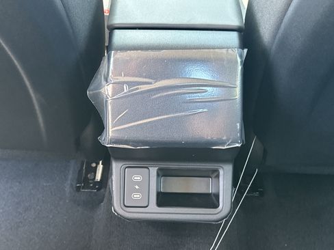 New 2025 Kia K4 LXS image 14