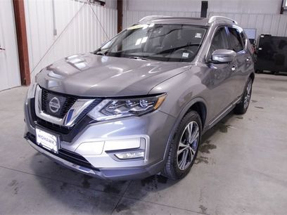 Used 2017 Nissan Rogue SL w/ SL Premium Package