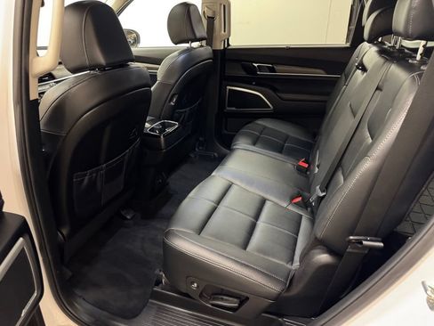 Used 2022 Kia Telluride EX FWD image 31