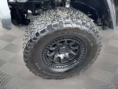 Used 2021 Jeep Wrangler Unlimited Rubicon image 34