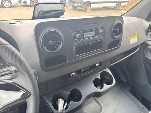 New 2025 Mercedes-Benz Sprinter 2500 image 17