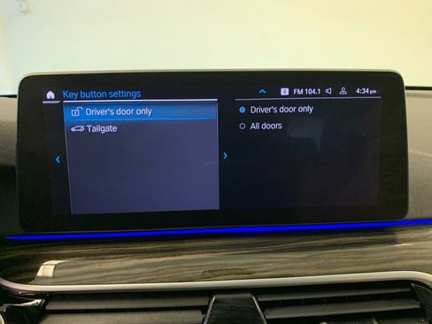 Used 2022 BMW 530i xDrive w/ Premium Package image 53