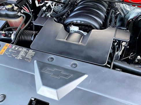 Used 2018 Chevrolet Silverado 1500 LT w/ All Star Edition image 30