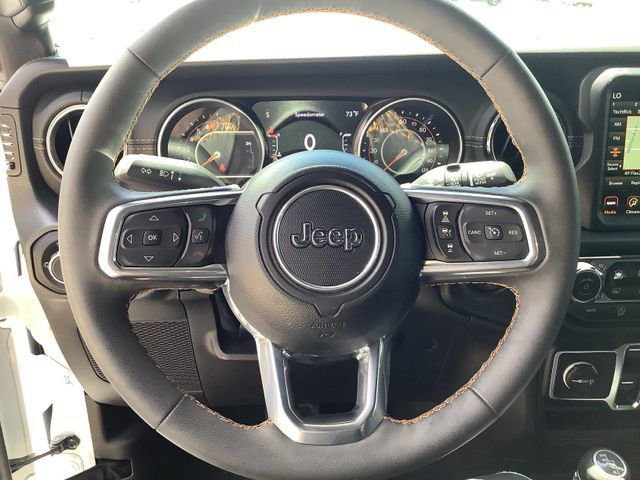 Used 2023 Jeep Wrangler Unlimited Sahara AWD/4WD image 11