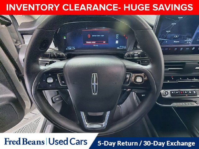 Used 2023 Lincoln Corsair AWD image 16
