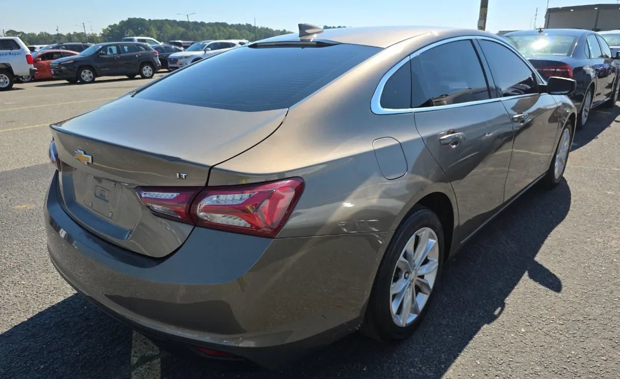 Used 2020 Chevrolet Malibu LT FWD image 3
