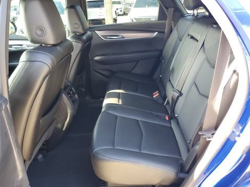 Certified 2023 Cadillac XT5 Luxury FWD image 11