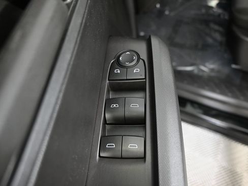 Used 2023 Chevrolet Colorado Trail Boss w/ Technology Package AWD/4WD image 19