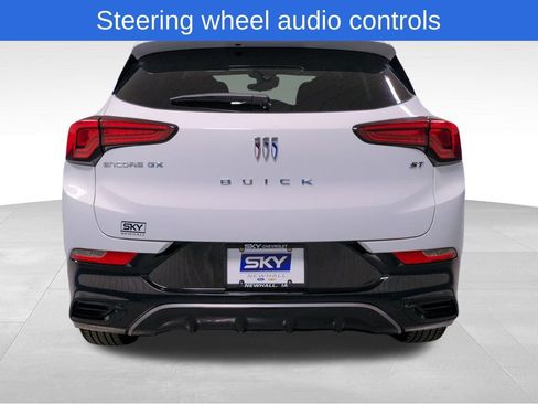 Used 2024 Buick Encore GX Sport Touring image 6