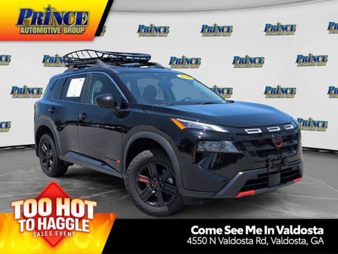 Used 2025 Nissan Rogue SV AWD/4WD image 1
