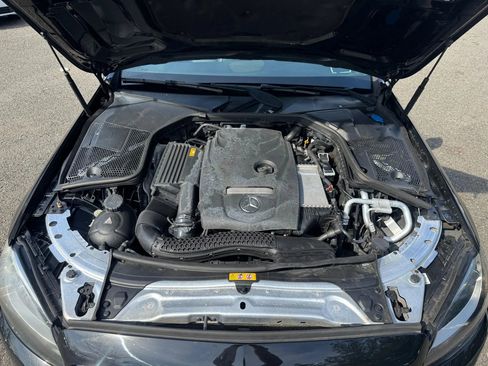 Used 2018 Mercedes-Benz C 300 4MATIC Sedan image 15