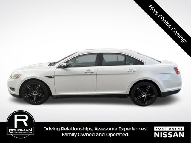 Used 2010 Ford Taurus Limited AWD/4WD image 8