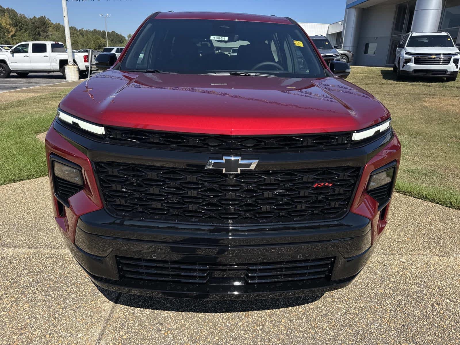 New 2027 Chevrolet Traverse RS w/ LPO, Floor Liner Package FWD image 2