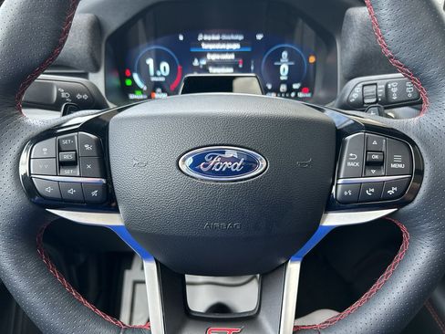 Used 2025 Ford Explorer ST AWD/4WD image 25