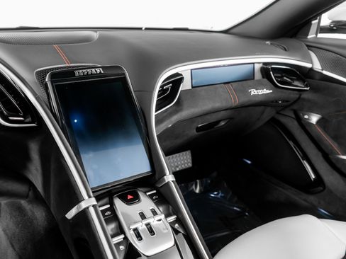 Used 2024 Ferrari Roma Base image 34