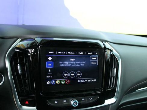 Used 2023 Chevrolet Traverse RS w/ LPO, Floor Liner Package AWD/4WD image 19