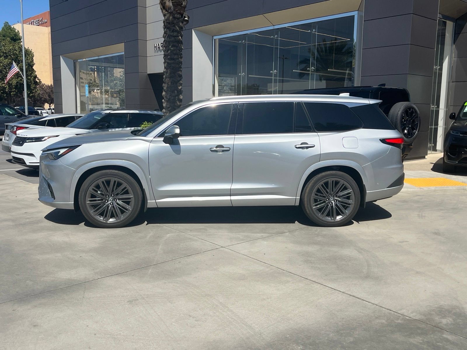 Used 2026 Lexus TX 350 AWD w/ Technology Package image 3