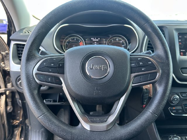 Used 2019 Jeep Cherokee Latitude w/ Popular Appearance Group AWD/4WD image 20
