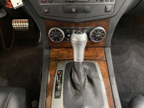 Used 2011 Mercedes-Benz C 300 4MATIC Sedan image 14