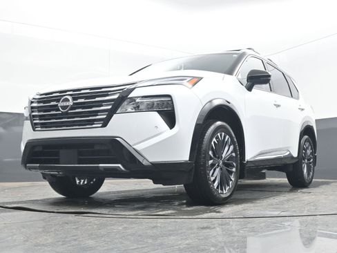 New 2026 Nissan Rogue Platinum w/ Platinum Premium Package image 24