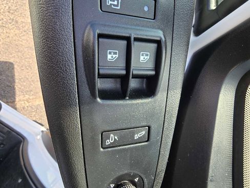 Used 2024 RAM ProMaster 2500 w/ Convenience Group FWD image 14
