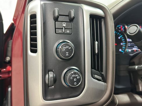 Used 2018 GMC Sierra 1500 SLT image 16
