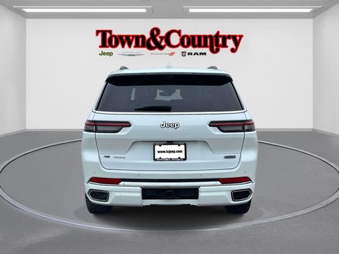Certified 2023 Jeep Grand Cherokee L Overland w/ Luxury Tech Group IV AWD/4WD image 6
