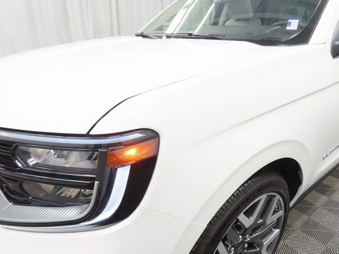 Used 2025 Ford Expedition Max Platinum w/ Platinum Ultimate Package image 45