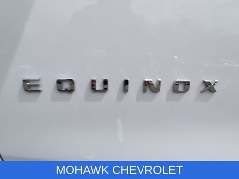 Used 2024 Chevrolet Equinox Premier AWD/4WD image 33