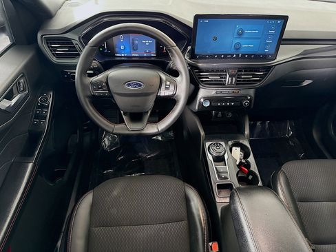 Used 2025 Ford Escape ST-Line w/ Tech Pack #1 FWD image 17