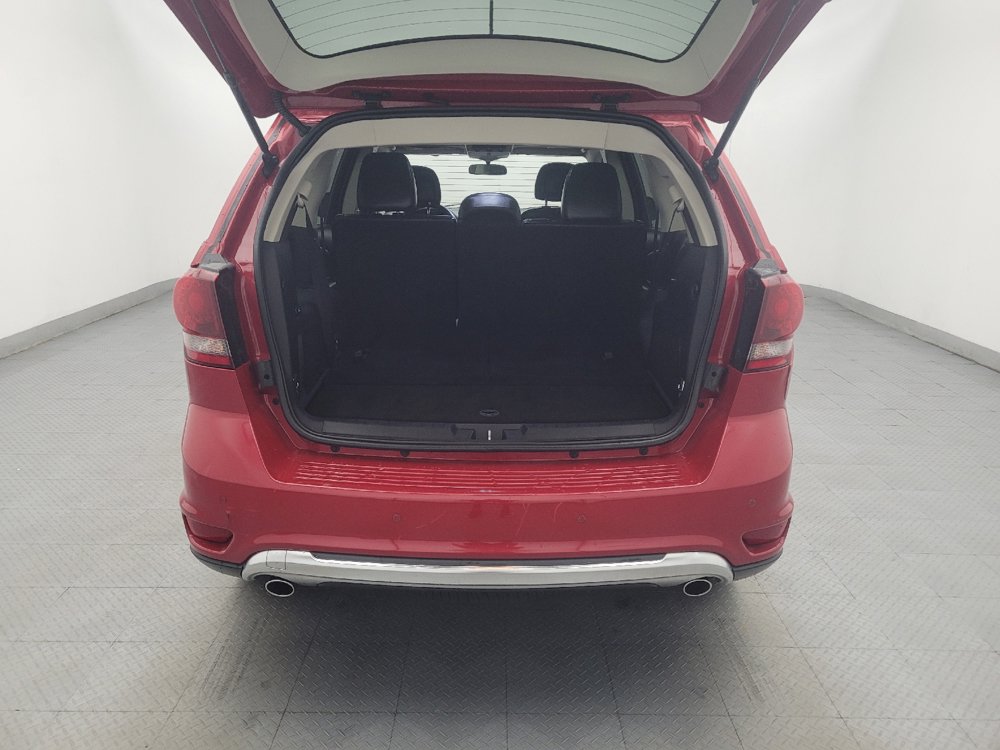 Used 2018 Dodge Journey Crossroad w/ Nav & Sun Group FWD image 29