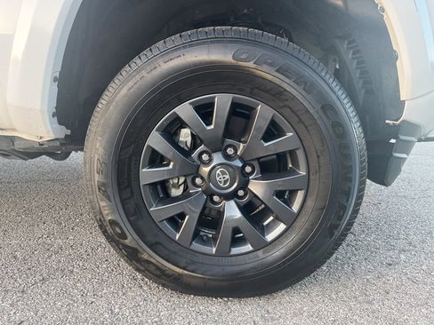 Used 2023 Toyota Tacoma SR5 image 17