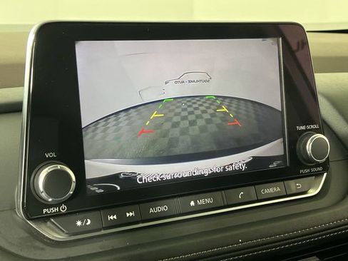 Certified 2023 Nissan Rogue SV image 17