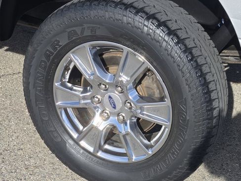 Used 2015 Ford F150 XLT w/ Equipment Group 301A Mid image 12