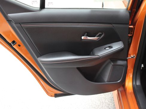 Used 2025 Nissan Sentra SR w/ SR Premium Package FWD image 27