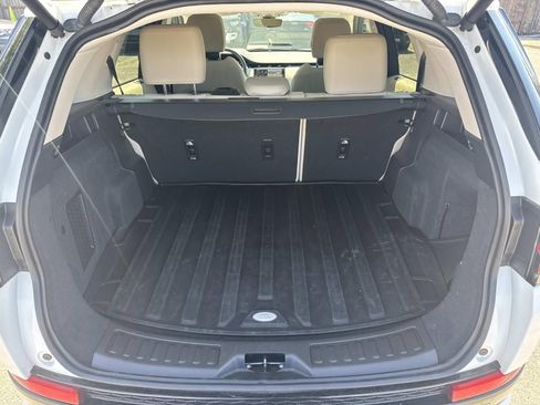 Used 2025 Land Rover Discovery Sport S AWD/4WD image 8
