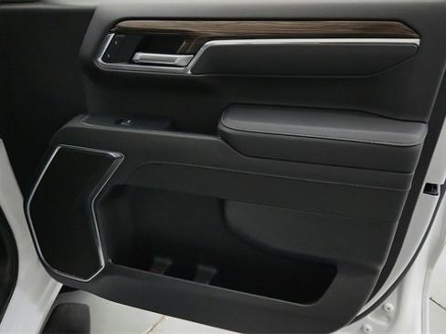 Used 2023 Chevrolet Silverado 1500 RST image 19