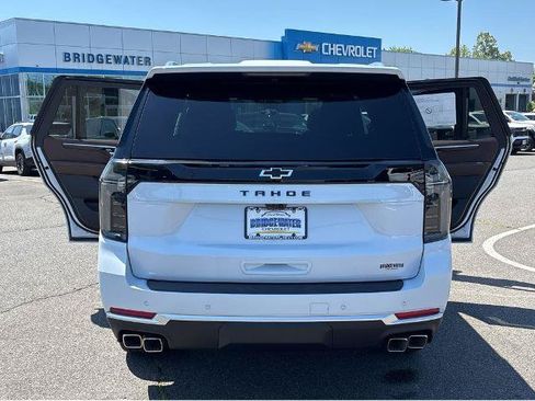 New 2026 Chevrolet Tahoe High Country AWD/4WD image 12